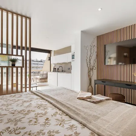 Free Life Heliopolis Apartman Agde