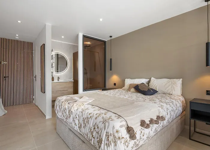 Free Life Heliopolis آجد