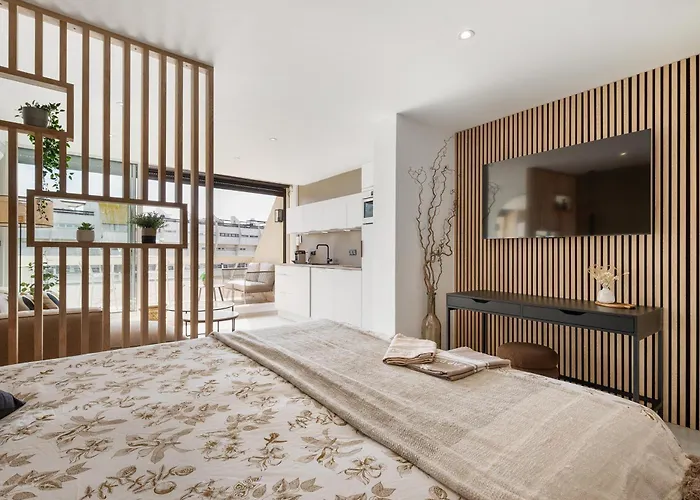 Free Life Heliopolis شقة آجد